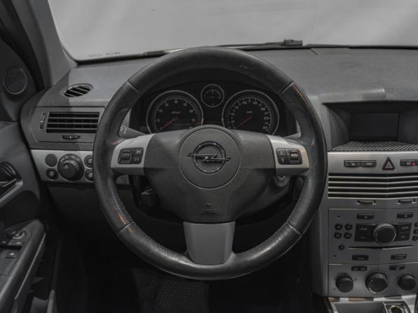 Opel Astra H Рестайлинг с пробегом 2010 года, цена 385 000 рублей, 251780 км, хэтчбек, Автокод Объявления