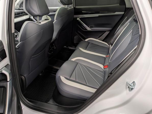 Geely Atlas II с пробегом 2025 года, цена 3 330 000 рублей, 2623 км, внедорожник, Автокод Объявления