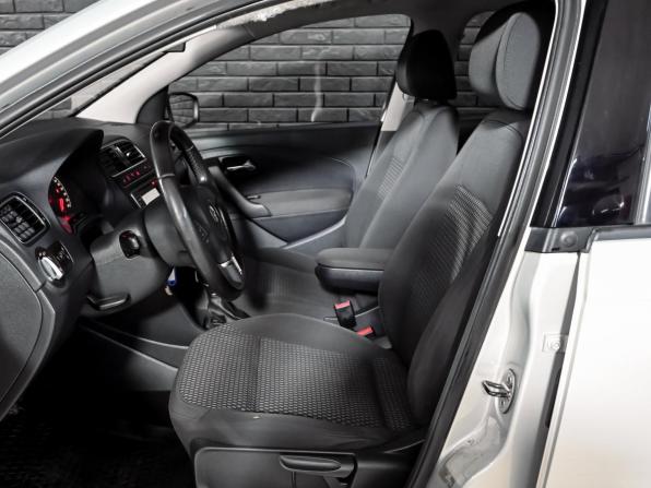 Volkswagen Polo V с пробегом 2013 года, цена 830 000 рублей, 156837 км, седан, Автокод Объявления
