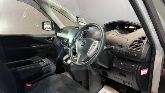 Nissan Serena IV (C26) с пробегом 2014 года, цена 1 500 000 рублей, 181000 км, минивэн, Автокод Объявления