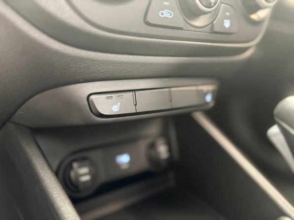 Hyundai Solaris II Рестайлинг с пробегом 2021 года, цена 1 452 000 рублей, 112462 км, седан, Автокод Объявления