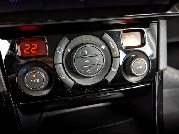 Peugeot 408 I Рестайлинг с пробегом 2018 года, цена 1 130 000 рублей, 95409 км, седан, Автокод Объявления