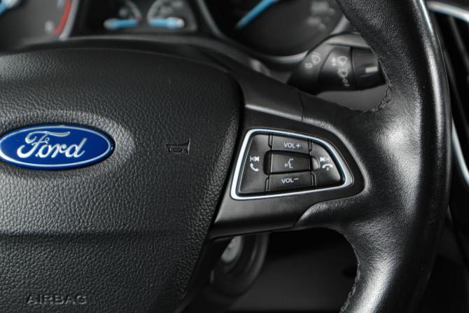 Ford Focus III Рестайлинг с пробегом 2017 года, цена 1 179 000 рублей, 117000 км, седан, Автокод Объявления