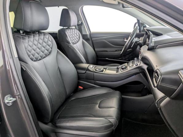 Hyundai Santa Fe IV Рестайлинг с пробегом 2022 года, цена 4 450 000 рублей, 49970 км, внедорожник, Автокод Объявления