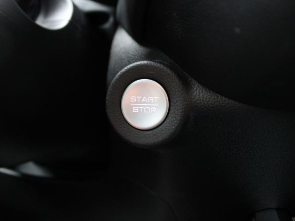 Haval Jolion I Рестайлинг с пробегом 2024 года, цена 2 159 000 рублей, 46820 км, внедорожник, Автокод Объявления