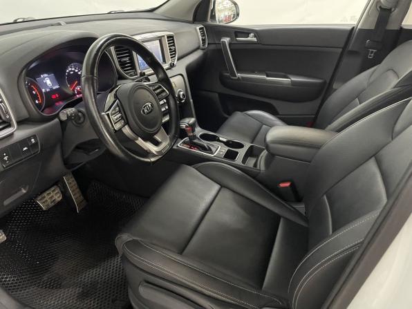 Kia Sportage IV Рестайлинг с пробегом 2018 года, цена 2 300 000 рублей, 130757 км, внедорожник, Автокод Объявления