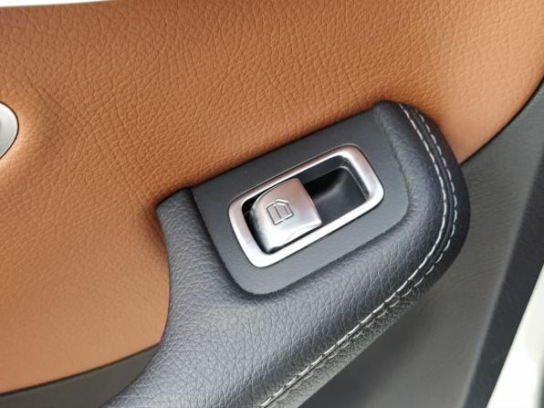 Mercedes-Benz C-Класс IV (W205) Рестайлинг с пробегом 2018 года, цена 2 650 000 рублей, 133631 км, седан, Автокод Объявления