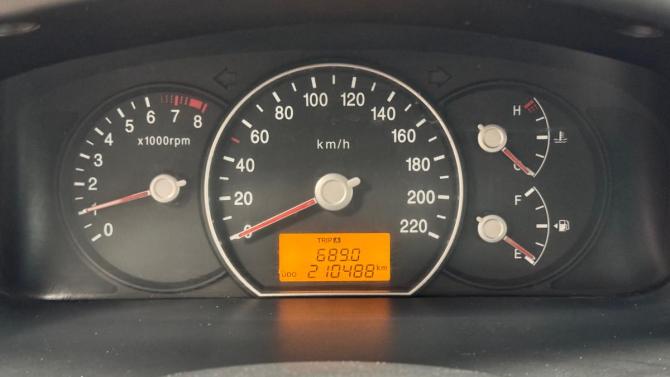 Kia Carens II (UN) с пробегом 2010 года, цена 400 000 рублей, 210483 км, минивэн, Автокод Объявления
