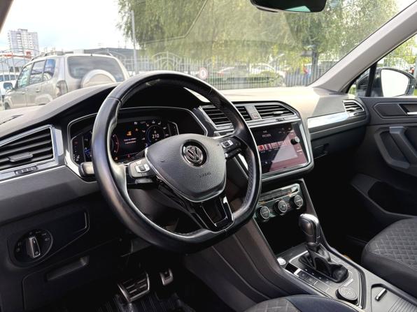 Volkswagen Tiguan II с пробегом 2019 года, цена 2 550 000 рублей, 138000 км, внедорожник, Автокод Объявления