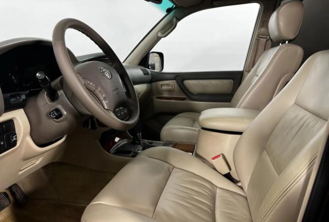 Toyota Land Cruiser 100 Series Рестайлинг 1 с пробегом 2005 года, цена 2 150 000 рублей, 284942 км, внедорожник, Автокод Объявления