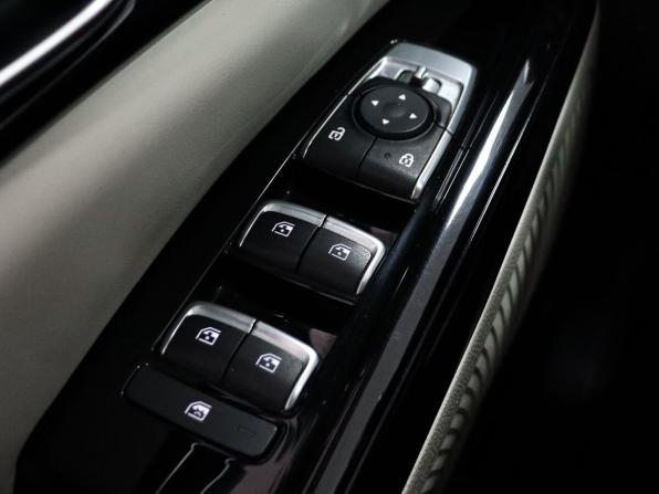 Kia Carnival IV с пробегом 2021 года, цена 3 049 000 рублей, 86000 км, минивэн, Автокод Объявления