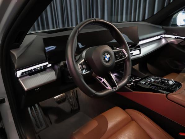 BMW 5 серии VIII (G60/G61/G68) с пробегом 2024 года, цена 8 648 000 рублей, 18094 км, седан, Автокод Объявления