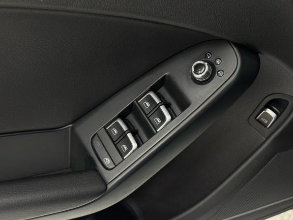 Audi A4 IV (B8) Рестайлинг с пробегом 2014 года, цена 1 500 000 рублей, 187383 км, седан, Автокод Объявления