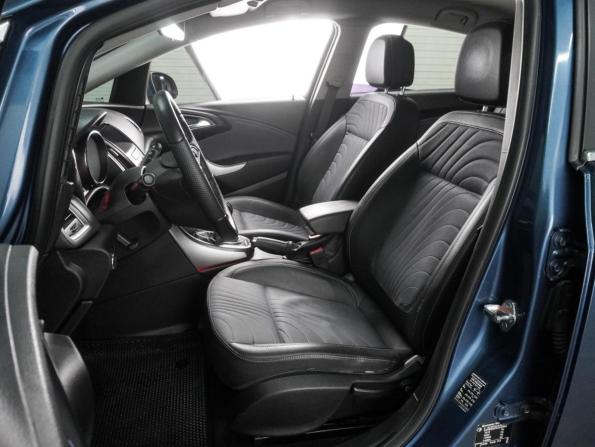 Opel Astra J Рестайлинг с пробегом 2013 года, цена 939 000 рублей, 163207 км, седан, Автокод Объявления