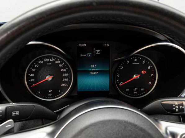 Mercedes-Benz C-Класс IV (W205) Рестайлинг с пробегом 2018 года, цена 2 760 000 рублей, 158657 км, седан, Автокод Объявления