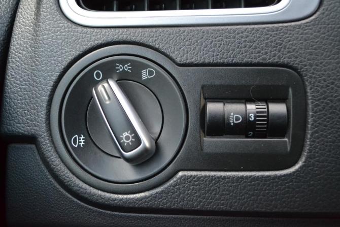 Volkswagen Polo V Рестайлинг с пробегом 2016 года, цена 720 000 рублей, 178646 км, седан, Автокод Объявления