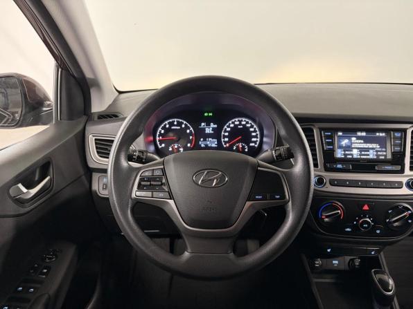 Hyundai Solaris II Рестайлинг с пробегом 2021 года, цена 1 625 000 рублей, 47106 км, седан, Автокод Объявления