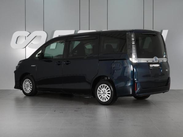 Toyota Voxy III (R80) с пробегом 2015 года, цена 1 889 000 рублей, 201106 км, минивэн, Автокод Объявления
