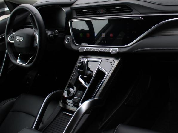 Geely Atlas Pro с пробегом 2024 года, цена 2 379 000 рублей, 23384 км, внедорожник, Автокод Объявления