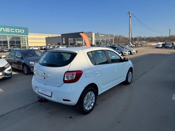 Renault Sandero II с пробегом 2017 года, цена 748 800 рублей, 44534 км, хэтчбек, Автокод Объявления