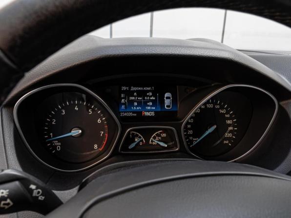 Ford Focus III Рестайлинг с пробегом 2015 года, цена 1 198 000 рублей, 234026 км, универсал, Автокод Объявления