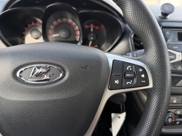 Lada (ВАЗ) Vesta I с пробегом 2019 года, цена 990 000 рублей, 96320 км, седан, Автокод Объявления