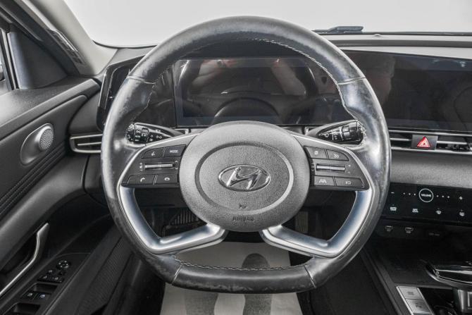 Hyundai Elantra VII (CN7) с пробегом 2020 года, цена 1 899 000 рублей, 78800 км, седан, Автокод Объявления