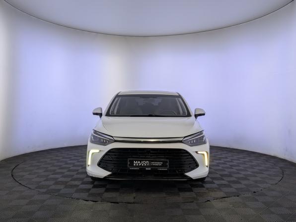 BAIC U5 Plus с пробегом 2023 года, цена 675 000 рублей, 122902 км, седан, Автокод Объявления