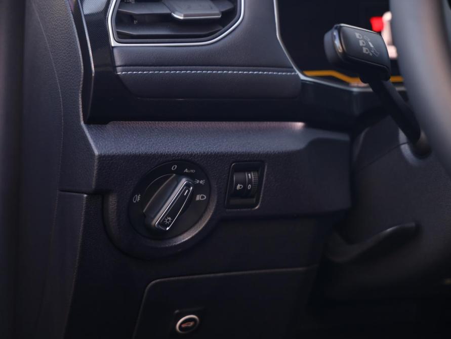 Volkswagen Tharu XR Санкт-Петербург  - изображение 15