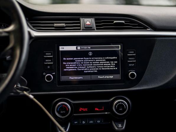 Kia Rio IV Рестайлинг с пробегом 2021 года, цена 1 590 000 рублей, 58347 км, хэтчбек, Автокод Объявления