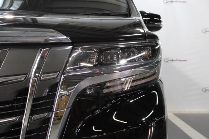 Toyota Alphard III Рестайлинг с пробегом 2021 года, цена 5 700 000 рублей, 80903 км, минивэн, Автокод Объявления
