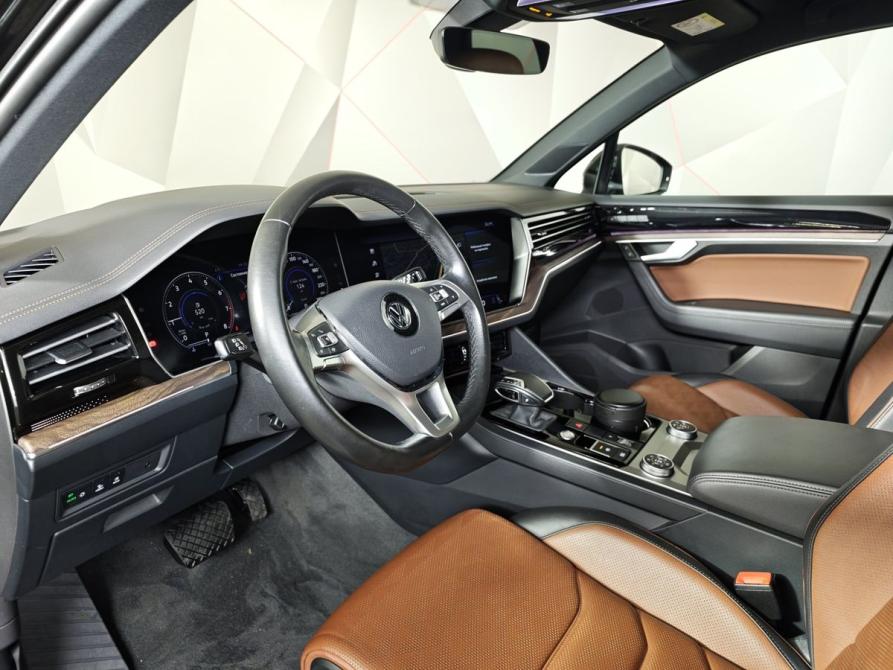 Volkswagen Touareg III Москва  - изображение 21