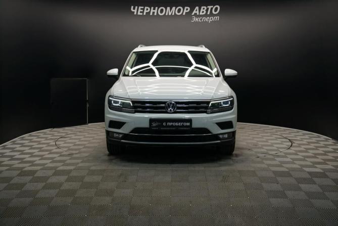 Volkswagen Tiguan II с пробегом 2018 года, цена 2 680 000 рублей, 95000 км, внедорожник, Автокод Объявления