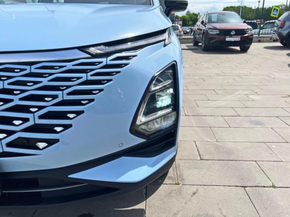 Omoda C5 I Рестайлинг с пробегом 2024 года, цена 1 833 900 рублей, 31773 км, внедорожник, Автокод Объявления