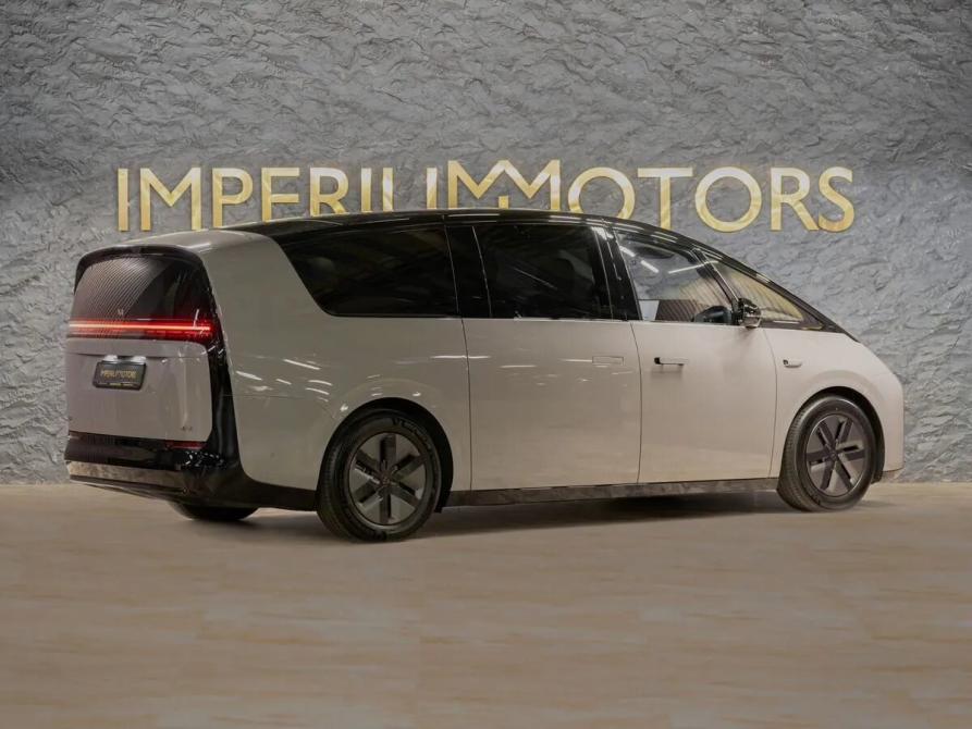 Li Auto (Lixiang) Mega Москва  - изображение 3