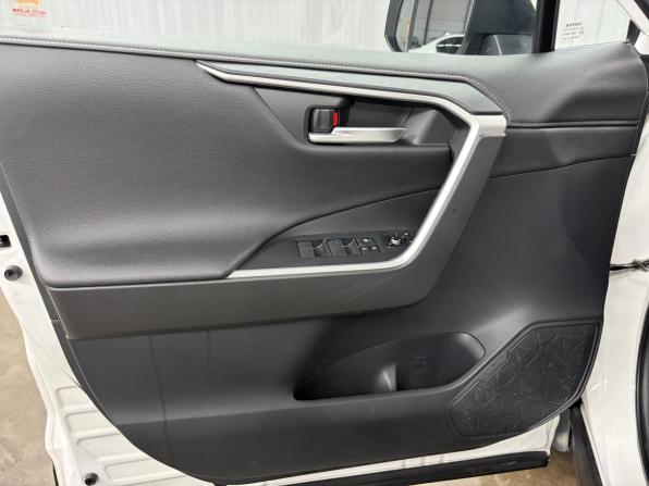 Toyota RAV4 V (XA50) с пробегом 2020 года, цена 3 147 000 рублей, 102294 км, внедорожник, Автокод Объявления