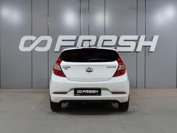 Hyundai Solaris I Рестайлинг с пробегом 2015 года, цена 969 000 рублей, 85142 км, седан, Автокод Объявления