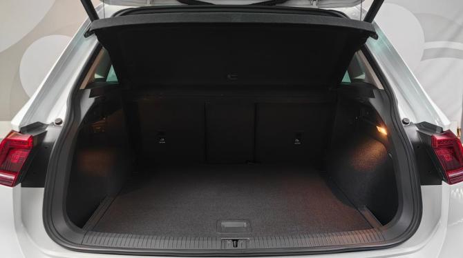 Volkswagen Tiguan II с пробегом 2018 года, цена 1 999 000 рублей, 186692 км, внедорожник, Автокод Объявления