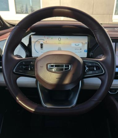 Geely Monjaro I с пробегом 2023 года, цена 3 100 000 рублей, 92771 км, внедорожник, Автокод Объявления