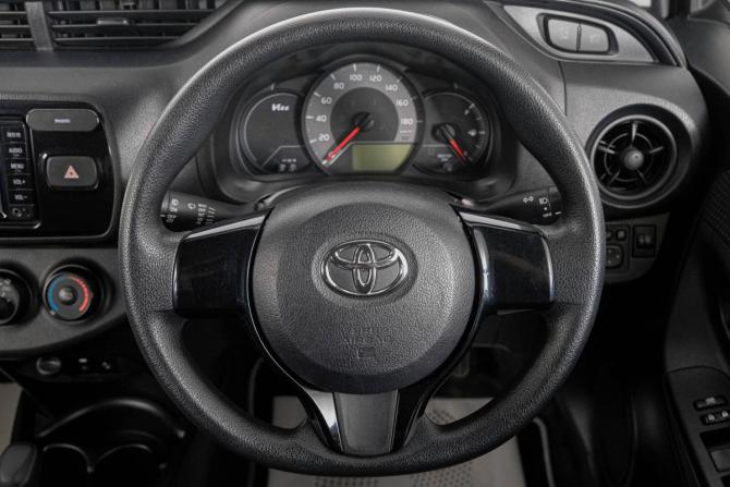 Toyota Vitz III (XP130) Рестайлинг 2 с пробегом 2018 года, цена 1 049 000 рублей, 109000 км, хэтчбек, Автокод Объявления