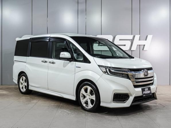 Honda Stepwgn V Рестайлинг с пробегом 2018 года, цена 2 549 000 рублей, 173500 км, минивэн, Автокод Объявления