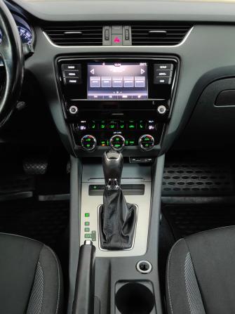 Skoda Octavia III (A7) Рестайлинг с пробегом 2017 года, цена 1 474 000 рублей, 117498 км, лифтбек, Автокод Объявления