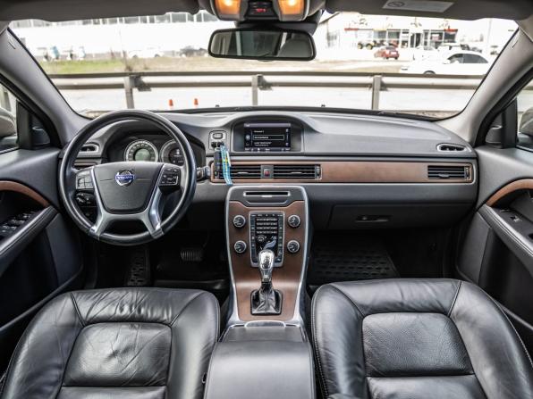 Volvo XC70 II с пробегом 2012 года, цена 1 378 000 рублей, 299373 км, универсал, Автокод Объявления