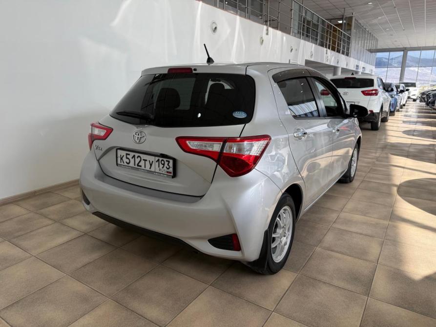 Toyota Vitz III (XP130) Рестайлинг Новороссийск  - изображение 4
