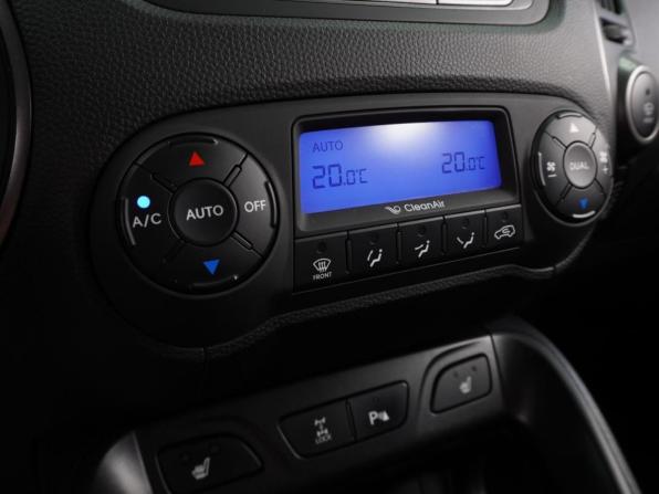Hyundai ix35 I Рестайлинг с пробегом 2015 года, цена 1 599 000 рублей, 109231 км, внедорожник, Автокод Объявления