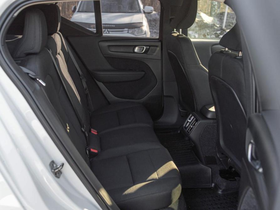 Volvo XC40 I Санкт-Петербург  - изображение 14