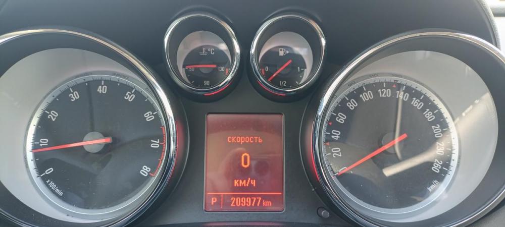 Opel Astra J Рестайлинг Крым  - изображение 11