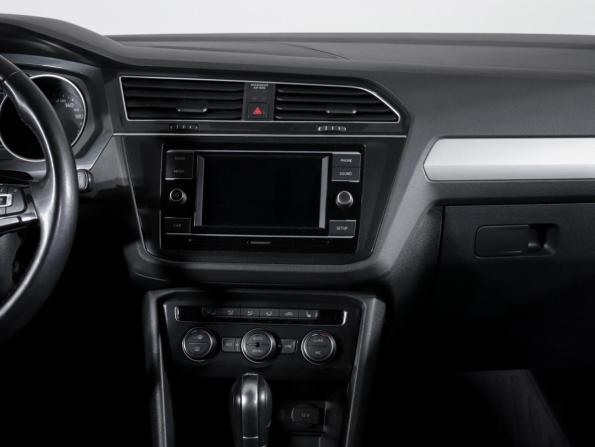 Volkswagen Tiguan II с пробегом 2018 года, цена 2 150 000 рублей, 100000 км, внедорожник, Автокод Объявления