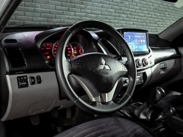 Mitsubishi L200 IV с пробегом 2013 года, цена 1 300 000 рублей, 414035 км, пикап, Автокод Объявления