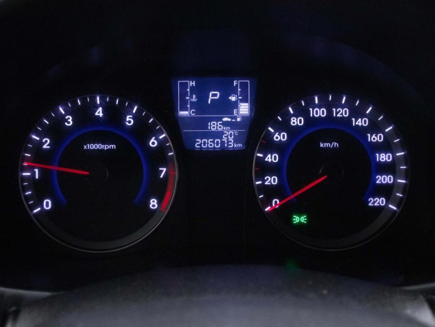 Hyundai Solaris I Рестайлинг Москва  - изображение 12